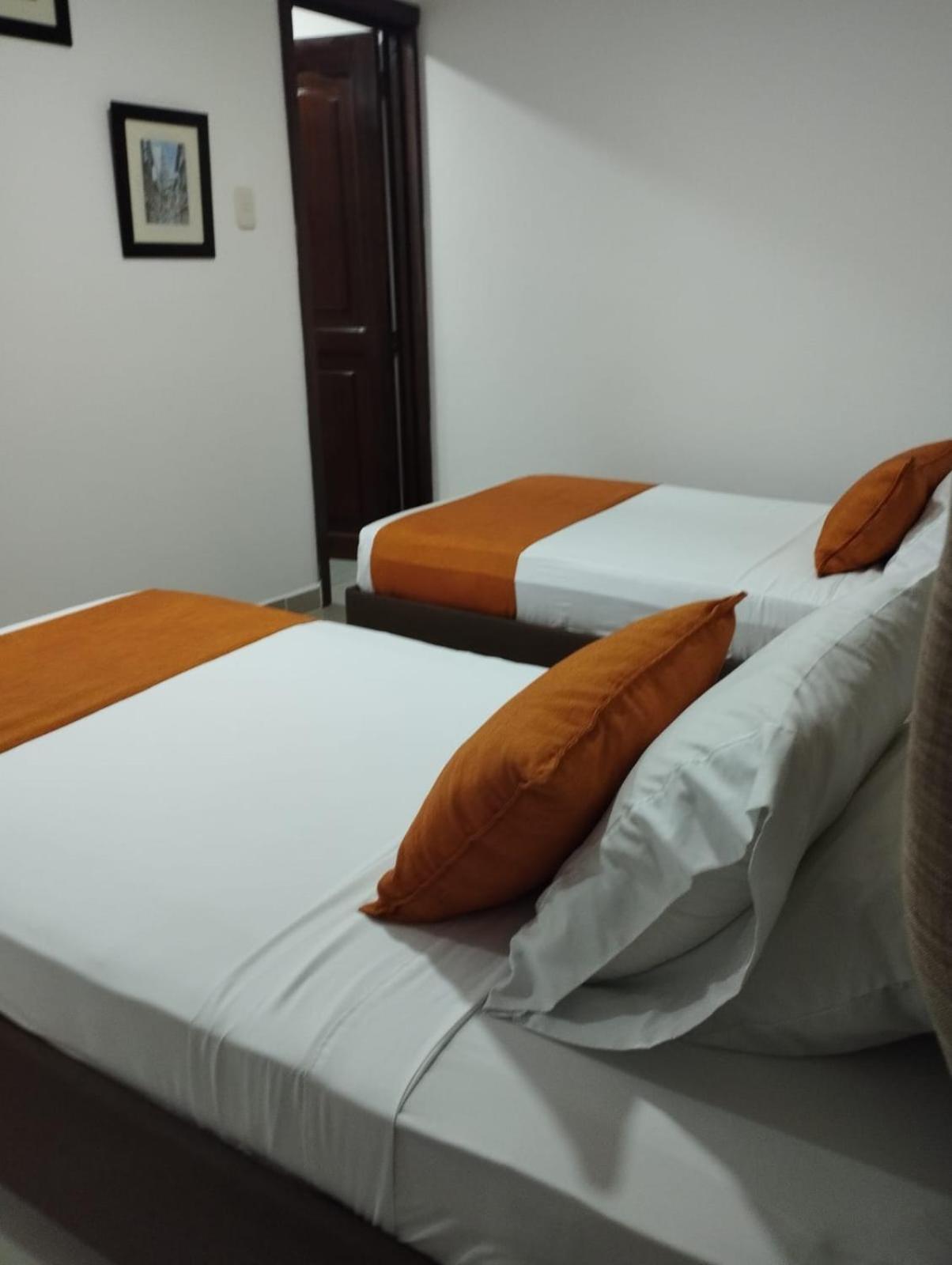 Hotel Cafe Cafe Avenida Armenia  Dış mekan fotoğraf